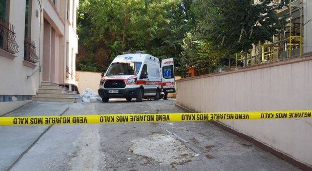 Berat/ Një 40-vjeçar me probleme të shëndetit mendor i jep