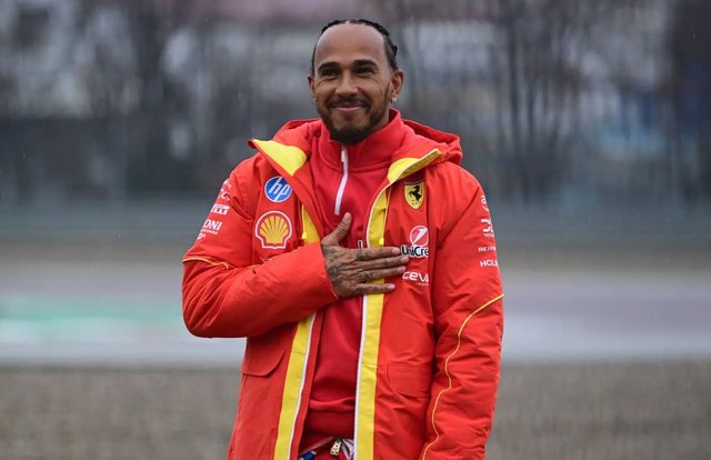 Hamilton: I don't feel any pressure on Ferrari debut