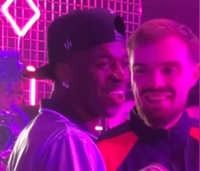 VIDEO/ Humbja e thellë e Barcelonës, reagimi i Viniciusit