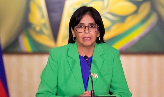 Diplomat&euml; amerikan&euml; zhvillojn&euml; bisedime n&euml; Karakas p&euml;r