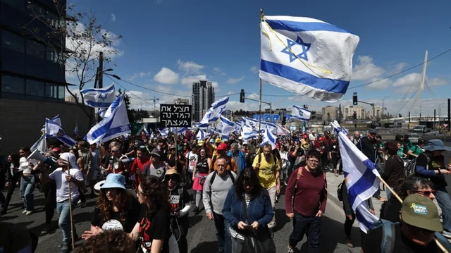 Sulmet në Gaza/ Shpërthejnë protestat në Jerusalem,