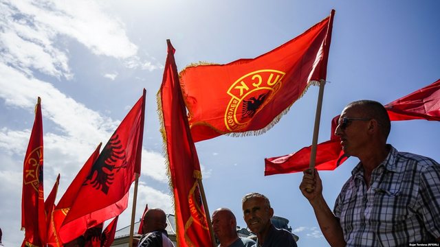 Gjykata Speciale e Hag&euml;s liron ish-luft&euml;tarin e Ushtris&euml;