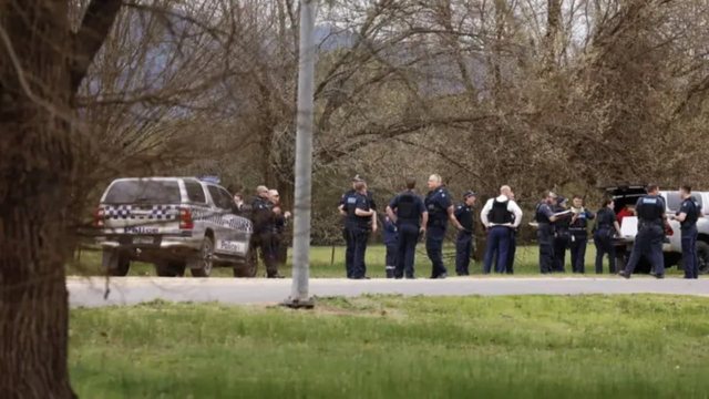 Tronditëse në Australi! Policët ekzekutohen gjatë