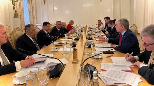 Delegacion i OSBE-s&euml; viziton Mosk&euml;n p&euml;r her&euml; t&euml;