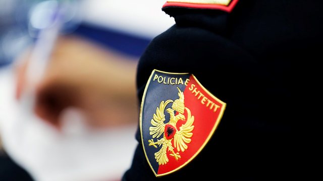 Ndryshime n&euml; radh&euml;t e Policis&euml;, drejtori i Durr&euml;sit pritet