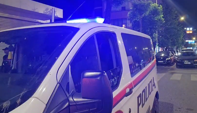 Aksion blic n&euml; Vlor&euml; , shoq&euml;rohen 5 persona, sekuestrohen
