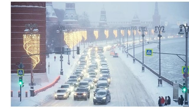 Dim&euml;r ekstrem n&euml; Mosk&euml;, regjistron reshjet m&euml; t&euml;