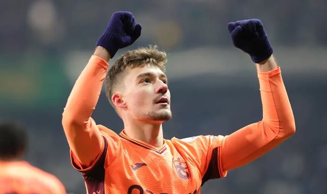 NAMES/ Millions of euros for Mu&ccedil;i, two Bundesliga clubs behind the