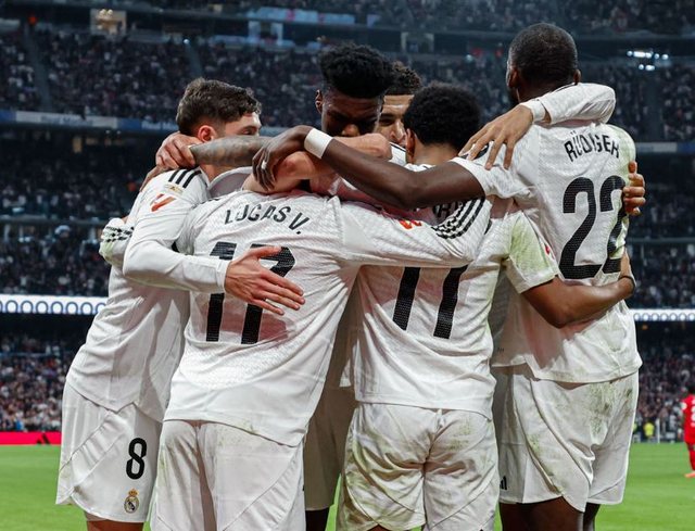 Ançeloti surprizon në “El Clasico”, publikohet