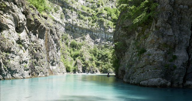 &ldquo;Reise Reporter&rdquo;: Lumi i Shal&euml;s si Tajlanda, perl&euml;