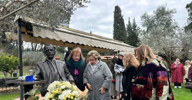 Kadare p&euml;rjet&euml;sohet n&euml; bronz, p&euml;rurohet statuja n&euml;
