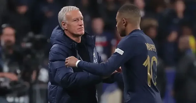 Deschamps mbron Mbappe: Nuk &euml;sht&euml; egoist, s&rsquo;ka pse t&euml;
