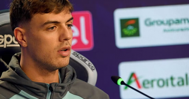 &ldquo;Jam m&euml;suar me pesh&euml;n e mbiemrit&rdquo; - Lazio prezanton Daniel