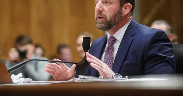 Emigrant&euml;t, ministri para Senatit! SHBA, protestat vazhdojn&euml;
