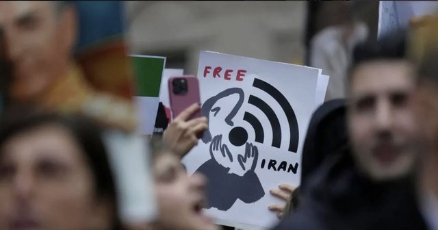 Irani mbyll 40 000 lidhje Starlink p&euml;r t&euml; penguar aksesin n&euml;