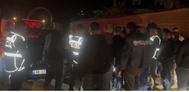 'Plas' në Dibër/ Dyshohet se transportonte para dhe tollona