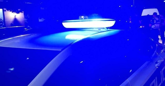 Kërcet arma në Peshkopi! Polici qëllon me armë, baba i