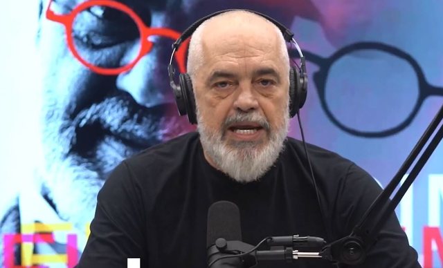 Skandalet e qeverisë/ Rama: Poterexhinjtë dhe pallavraxhinjtë nuk