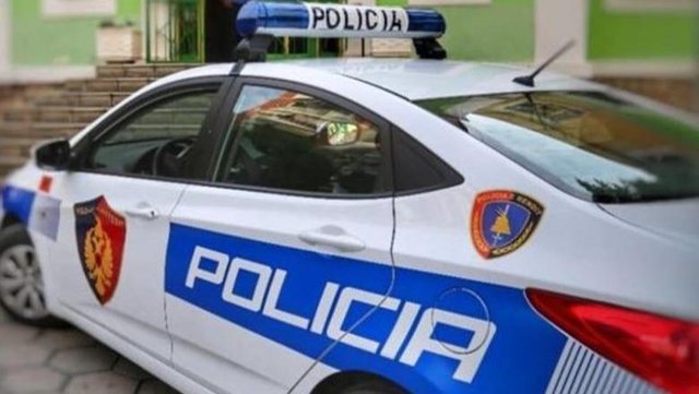 EMRI/ Plagosje me thikë në Dibër, arrestohet 32-vjeçari