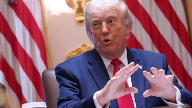 Trump: Dua t&euml; takohem me Khamenein, Irani do heq&euml; dor&euml; nga