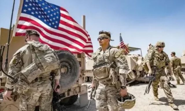 Vriten 2 trupa amerikane dhe një civil në një pritë nga ISIS