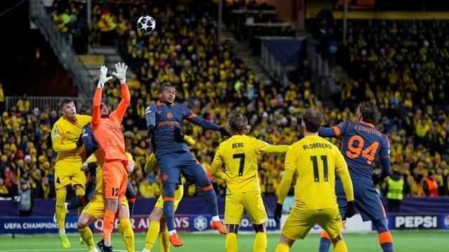 Interi “ngrin” në Norvegji, zikaltrit munden nga debutuesit dhe