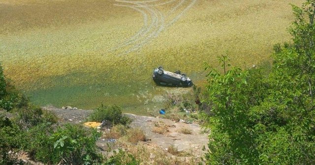 E reja në Vlorë humb kontrollin e mjetit, përfundon në