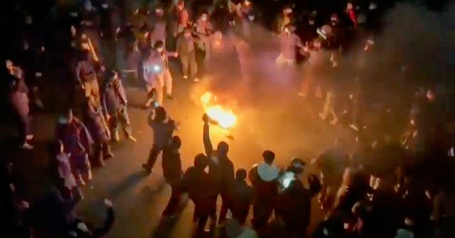 "The regime has shut down the internet to hide the massacre", over 500