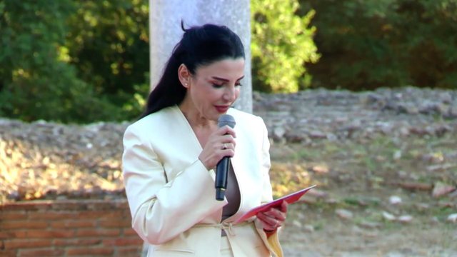 Qytetarët në shesh kërkojnë burg për të, Balluku