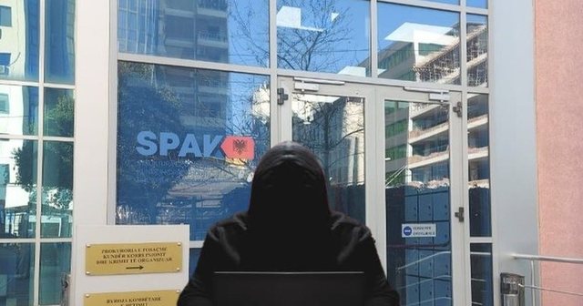 U thyen kodet e kompjuterit t&euml; Altin Dumanit?/ Gazetari: Emailet e dy