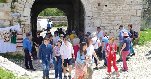 Franca dhe Gjermania, dy “pushtuesit” e rinj të
