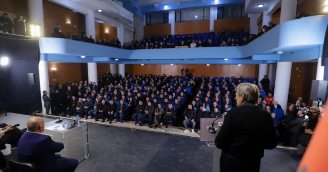 Berisha n&euml; Kam&euml;z: Prej 12 vitesh jeni diskriminuar nga pseudokryetari