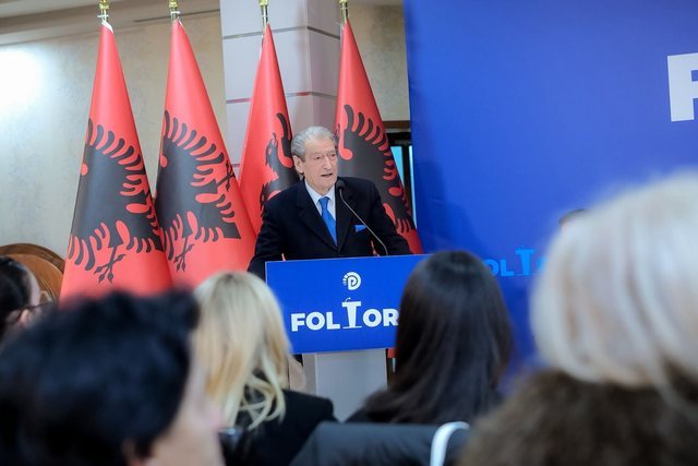 Berisha: Ata q&euml; besojn&euml; se regjimi p&euml;rmbyset me vot&euml;,