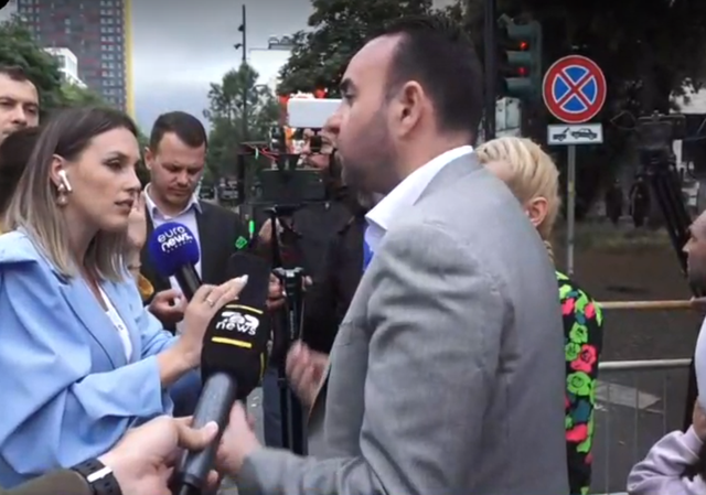 Protesta e PD/ Klevis Balliu sherr me gazetarët dhe kameramanët: Mos