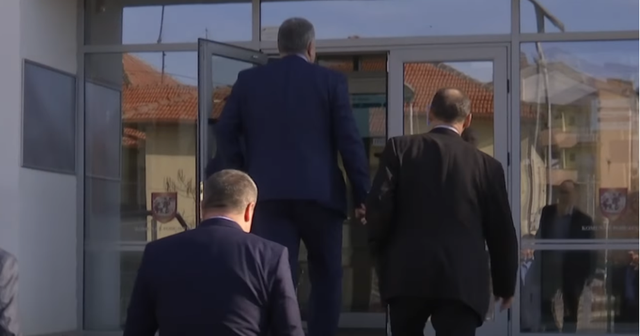 Kush u fut dhe kush mbeti jashtë listave në zgjedhjet e Kosovës?