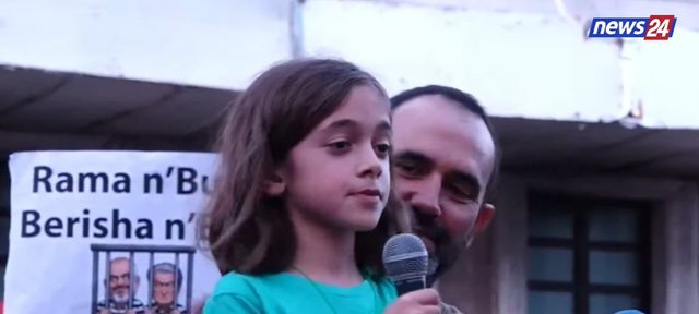 &rdquo;E duam natyr&euml;n ta mbroni p&euml;r NE&rdquo;, n&euml; protest&euml;