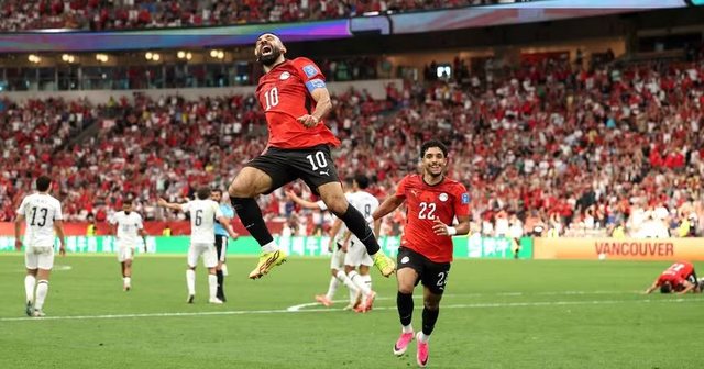 Gol dhe asist nga Salah p&euml;r p&euml;rmbysjen e madhe, Egjipti gjen fitoren e