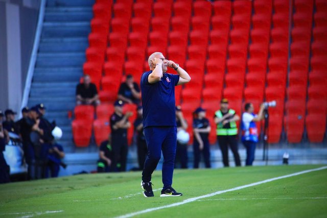 D&euml;shtoi n&euml; &ldquo;FINAL4&rdquo;, por Vllaznia i beson Edi Martinit,