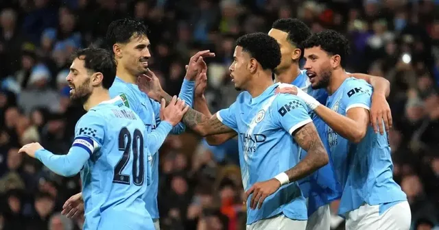 Manchester City bën detyrën në Carabao Cup, mund me lehtësi