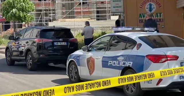 EMRI/ Përplasja me armë në Laç, ndërron jetë te