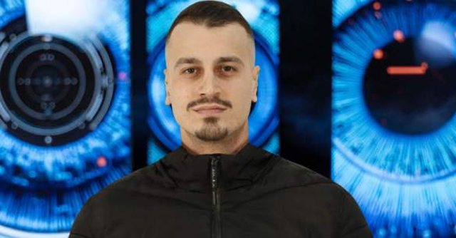 Pas ndarjes nga Brikena, reagon p&euml;r her&euml; t&euml; par&euml; Mateo