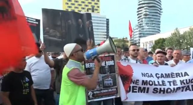 Përshkallëzohen kërkesat e qytetarëve: Të konfiskohen