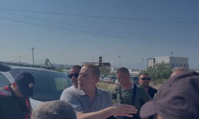 Sërish tensione në Aeroportin e Vlorës/ 2A Group bllokon hyrjen