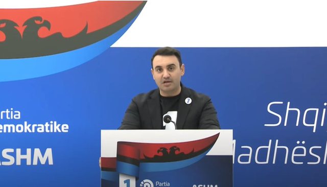 Denoncimi i Këlliçit: Ambulancat publike do të përdoren