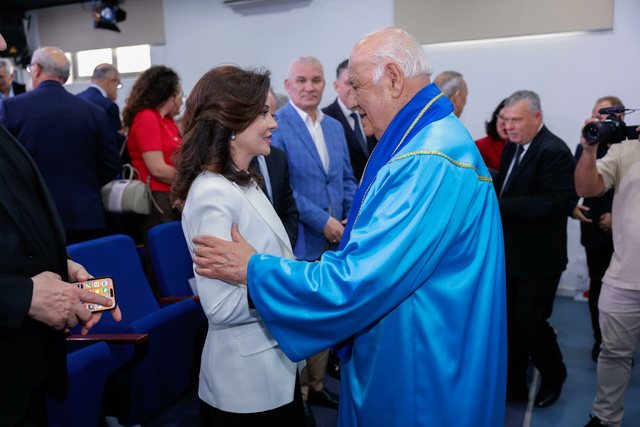 Alfred Moisiu mori titullin “Honoris Causa”, Spiropali: