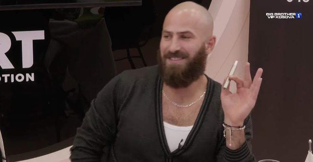 Nailiri flet për pëlqimin që ka për këtë banore: