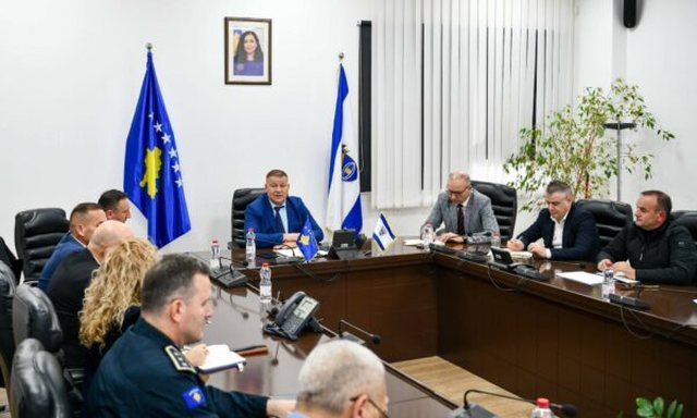 Zgjedhjet e 28 dhjetorit n&euml; Kosov&euml;, policia me plan masash, thirrje