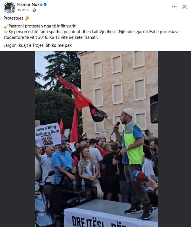 Flamuri i Berishës fut hundët në protestë, sulmon aktivistin
