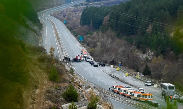 Aksident tragjik në Kroaci! Autobusi përplaset me makinën, dy