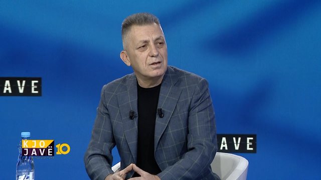 &ldquo;Pro qeveris&euml; tranzitore p&euml;r &lsquo;Republik&euml; t&euml;